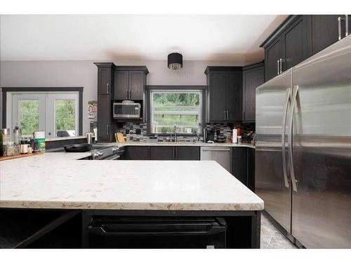 5627 Draper Road, Fort Mcmurray, AB - Indoor Photo Showing Kitchen