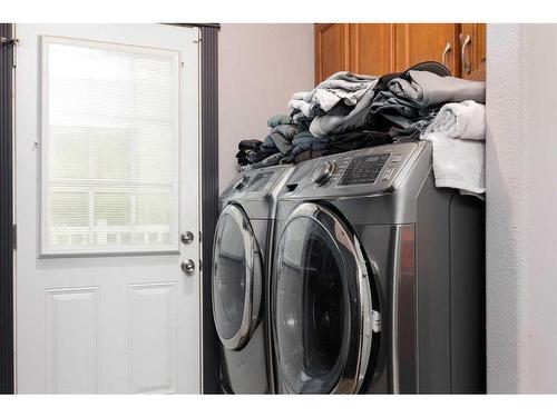 5627 Draper Road, Fort Mcmurray, AB - Indoor Photo Showing Laundry Room