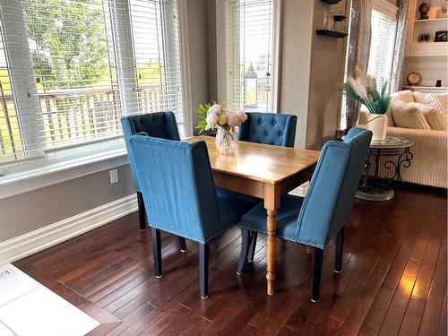 273 Walnut Crescent, Fort Mcmurray, AB - Indoor Photo Showing Dining Room