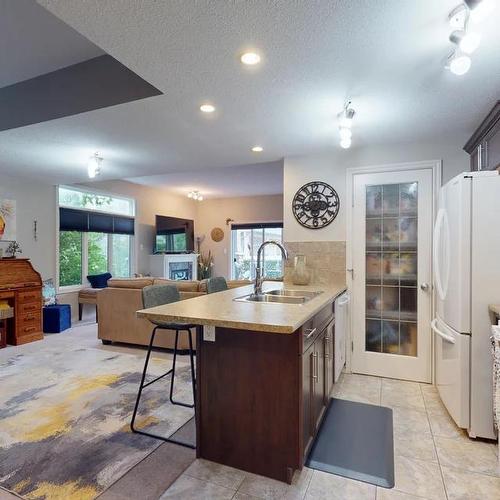 102-129 Fontaine Crescent, Fort Mcmurray, AB - Indoor Photo Showing Kitchen With Double Sink