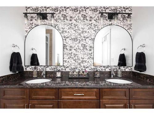 111 Widgeon Place, Fort Mcmurray, AB - Indoor Photo Showing Bathroom