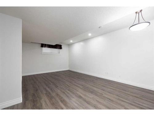 111 Widgeon Place, Fort Mcmurray, AB - Indoor Photo Showing Other Room