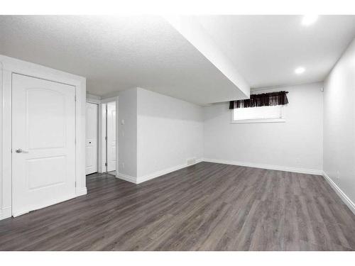 111 Widgeon Place, Fort Mcmurray, AB - Indoor Photo Showing Other Room