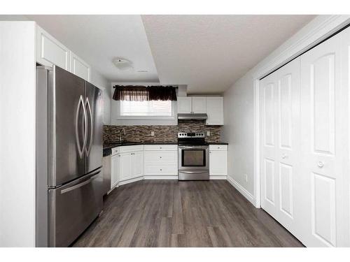 111 Widgeon Place, Fort Mcmurray, AB - Indoor Photo Showing Kitchen