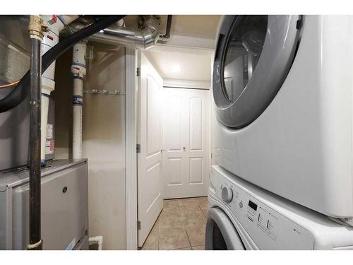 111 Widgeon Place, Fort Mcmurray, AB - Indoor Photo Showing Laundry Room