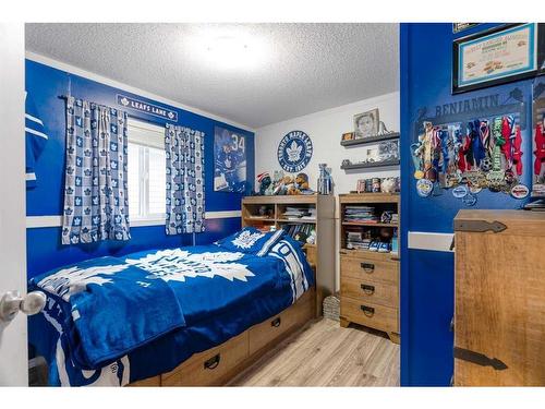 157 Elm Street, Fort Mcmurray, AB - Indoor Photo Showing Bedroom