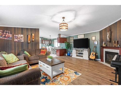 157 Elm Street, Fort Mcmurray, AB - Indoor Photo Showing Living Room With Fireplace