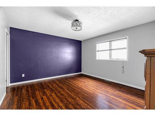 105 Ball Place, Fort Mcmurray, AB - Indoor Photo Showing Other Room