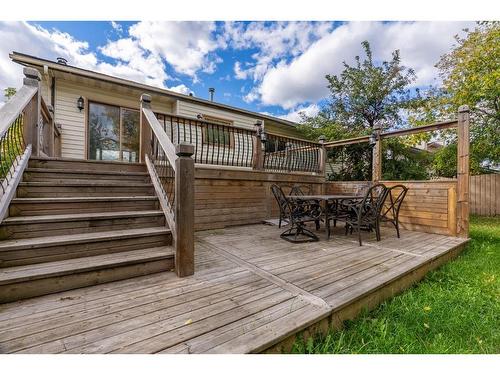 105 Ball Place, Fort Mcmurray, AB - Outdoor With Deck Patio Veranda With Exterior