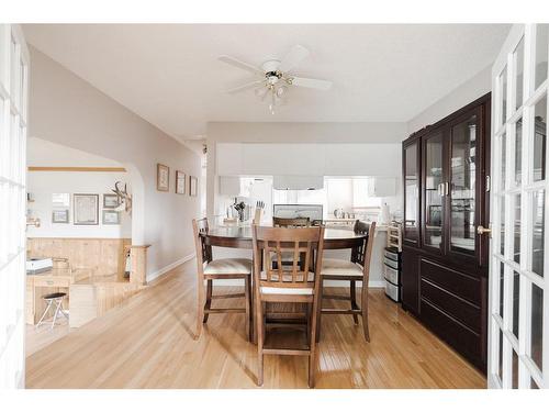 117 Wapiti Crescent, Fort Mcmurray, AB - Indoor Photo Showing Dining Room