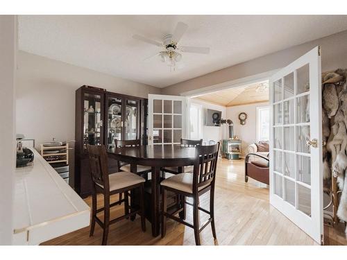 117 Wapiti Crescent, Fort Mcmurray, AB - Indoor Photo Showing Dining Room