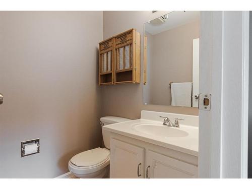 117 Wapiti Crescent, Fort Mcmurray, AB - Indoor Photo Showing Bathroom