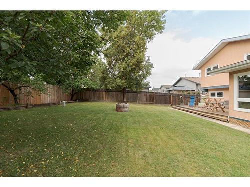 117 Wapiti Crescent, Fort Mcmurray, AB - Outdoor With Backyard