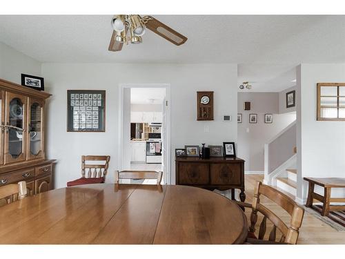 117 Wapiti Crescent, Fort Mcmurray, AB - Indoor Photo Showing Dining Room