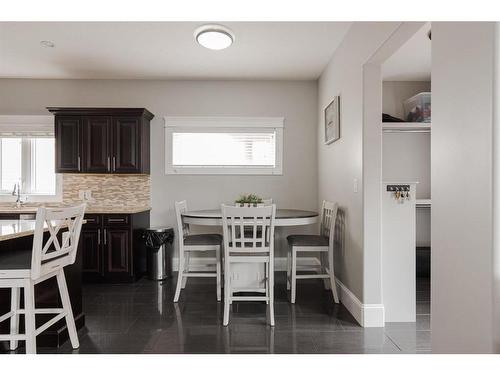 201 Ward Crescent, Fort Mcmurray, AB - Indoor Photo Showing Dining Room