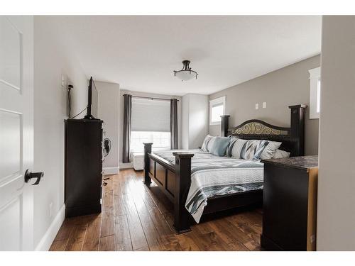 201 Ward Crescent, Fort Mcmurray, AB - Indoor Photo Showing Bedroom