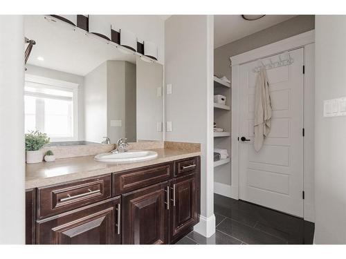 201 Ward Crescent, Fort Mcmurray, AB - Indoor Photo Showing Bathroom