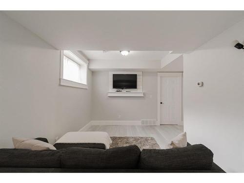 201 Ward Crescent, Fort Mcmurray, AB - Indoor