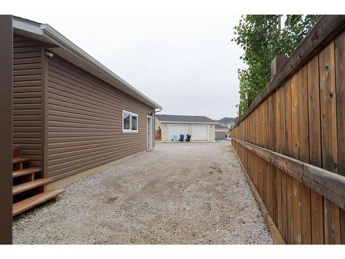 201 Ward Crescent, Fort Mcmurray, AB - Outdoor With Exterior