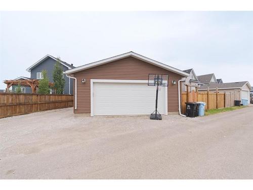 201 Ward Crescent, Fort Mcmurray, AB - Outdoor With Exterior