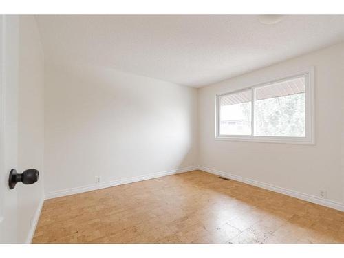 239 Athabasca Avenue, Fort Mcmurray, AB - Indoor Photo Showing Other Room