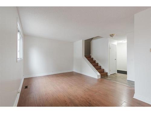 239 Athabasca Avenue, Fort Mcmurray, AB - Indoor Photo Showing Other Room