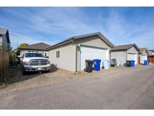 253 Starling Street, Fort Mcmurray, AB - Outdoor With Exterior