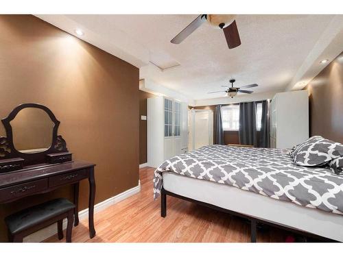 13 Bennett Crescent, Fort Mcmurray, AB - Indoor Photo Showing Bedroom