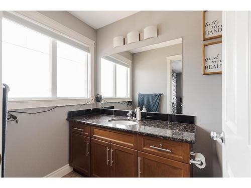 205 Diamondstone Ridge, Fort Mcmurray, AB - Indoor Photo Showing Bathroom