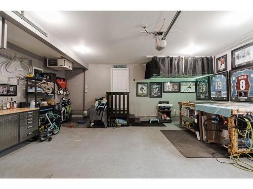 205 Diamondstone Ridge, Fort Mcmurray, AB - Indoor Photo Showing Garage