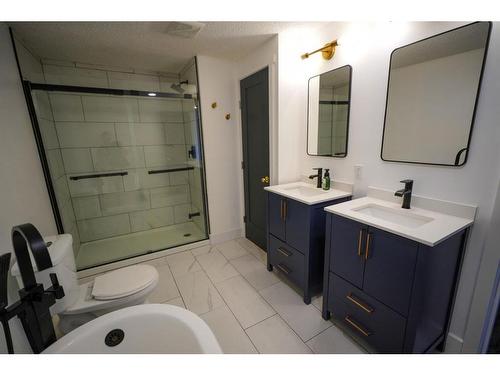 210 Kennedy Crescent, Fort Mcmurray, AB - Indoor Photo Showing Bathroom