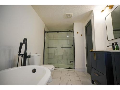 210 Kennedy Crescent, Fort Mcmurray, AB - Indoor Photo Showing Bathroom