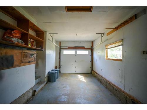 210 Kennedy Crescent, Fort Mcmurray, AB - Indoor Photo Showing Garage