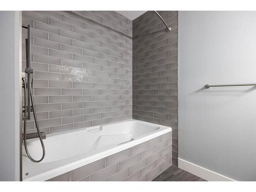 307 Prospect Drive, Fort Mcmurray, AB - Indoor Photo Showing Bathroom