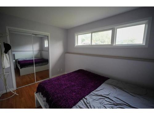 146 Sitka Drive, Fort Mcmurray, AB - Indoor Photo Showing Bedroom