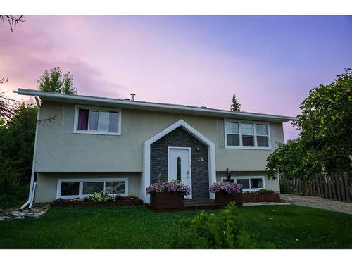 146 Sitka Drive, Fort Mcmurray, AB - Outdoor With Facade