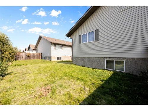 222 Carteret Drive, Fort Mcmurray, AB - Outdoor With Exterior