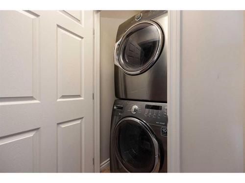 5-136 Fontaine Crescent, Fort Mcmurray, AB - Indoor Photo Showing Laundry Room