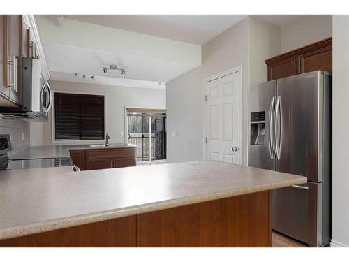 5-136 Fontaine Crescent, Fort Mcmurray, AB - Indoor Photo Showing Kitchen