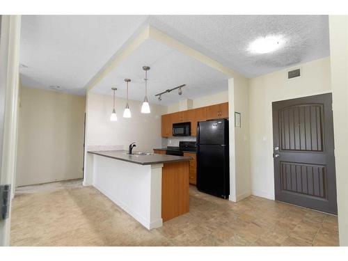 309-136C Sandpiper Road, Fort Mcmurray, AB - Indoor Photo Showing Kitchen