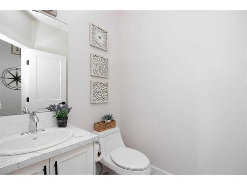 105 Arncliff Court, Fort Mcmurray, AB - Indoor Photo Showing Bathroom