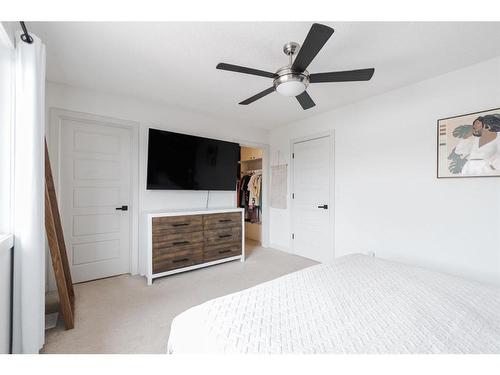 182 Grouse Way, Fort Mcmurray, AB - Indoor Photo Showing Bedroom