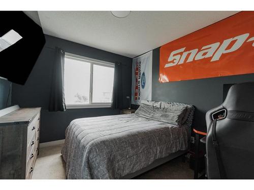 182 Grouse Way, Fort Mcmurray, AB - Indoor Photo Showing Bedroom