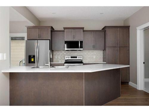 138 Magpie Street, Fort Mcmurray, AB - Indoor Photo Showing Kitchen With Upgraded Kitchen