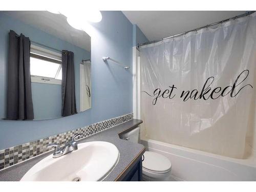 149 Kennedy Crescent, Fort Mcmurray, AB - Indoor Photo Showing Bathroom