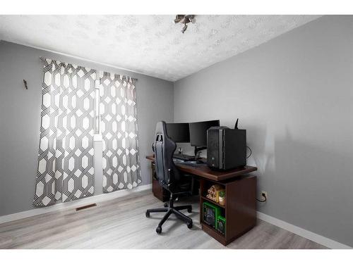 149 Kennedy Crescent, Fort Mcmurray, AB - Indoor Photo Showing Office