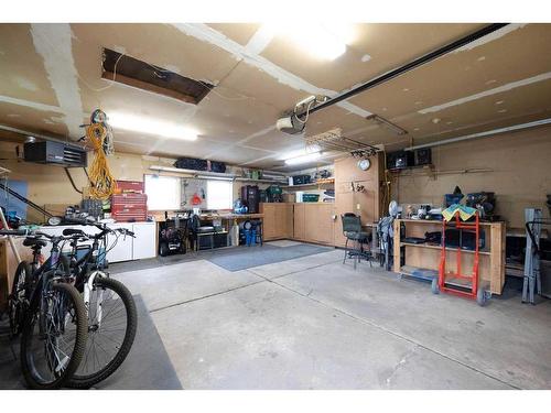 149 Kennedy Crescent, Fort Mcmurray, AB - Indoor Photo Showing Garage