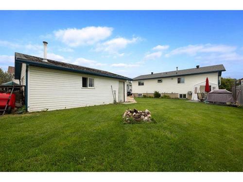 149 Kennedy Crescent, Fort Mcmurray, AB - Outdoor With Exterior