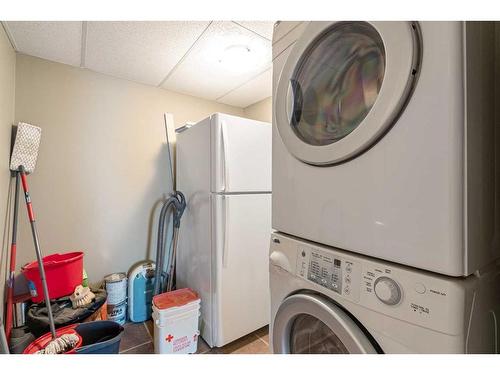 705-8535 Clearwater Drive, Fort Mcmurray, AB - Indoor Photo Showing Laundry Room