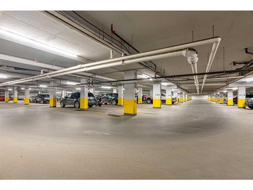 705-8535 Clearwater Drive, Fort Mcmurray, AB - Indoor Photo Showing Garage